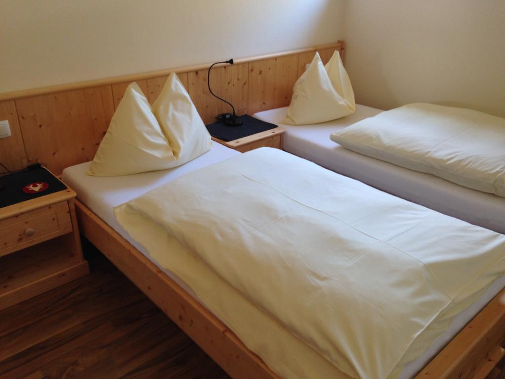 Austrian Alpine Apartments Ramsau am Dachstein Zimmer foto