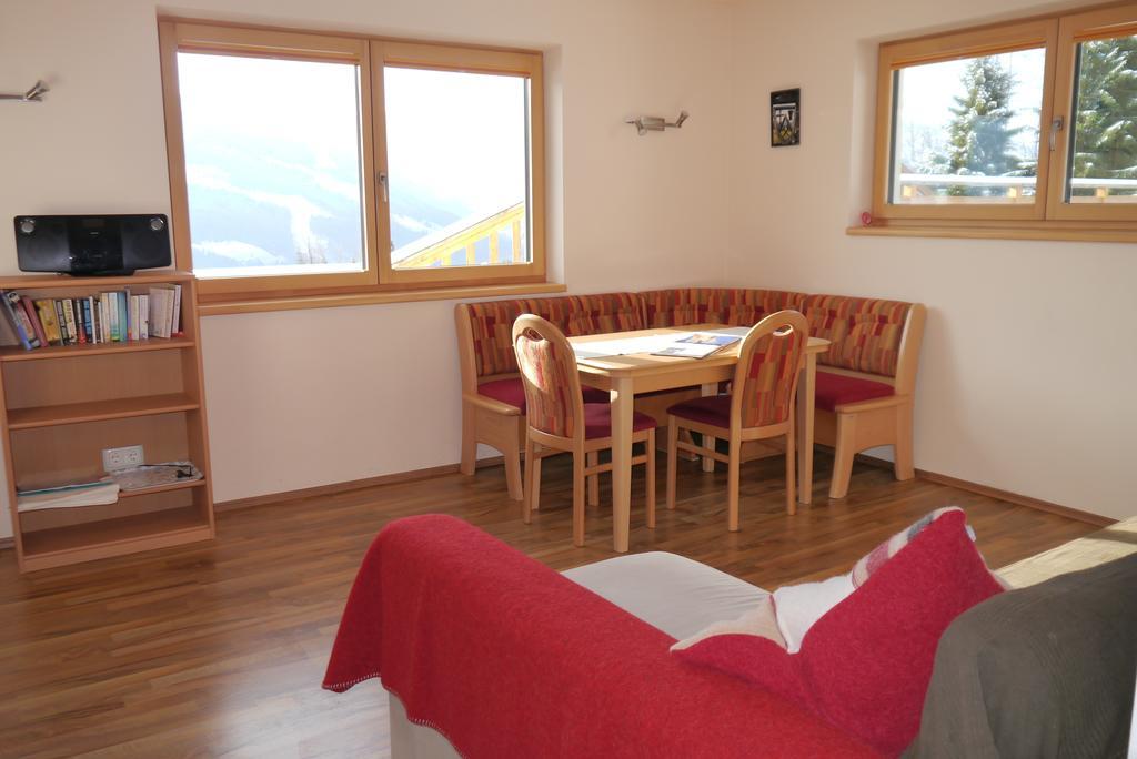 Austrian Alpine Apartments Ramsau am Dachstein Zimmer foto